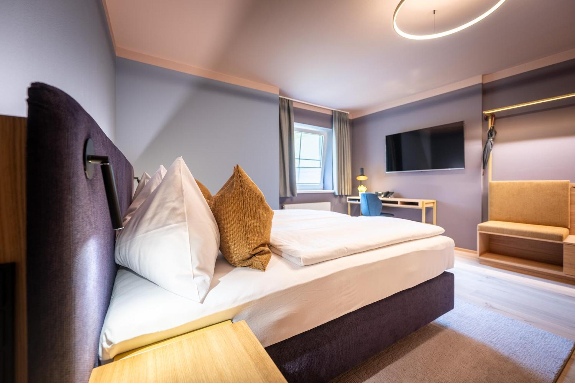 Hotel Zum Mohren Ройтте Екстер'єр фото